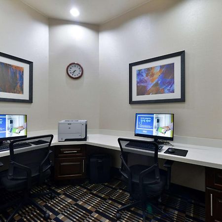 Hampton Inn And Suites Hutto Екстер'єр фото