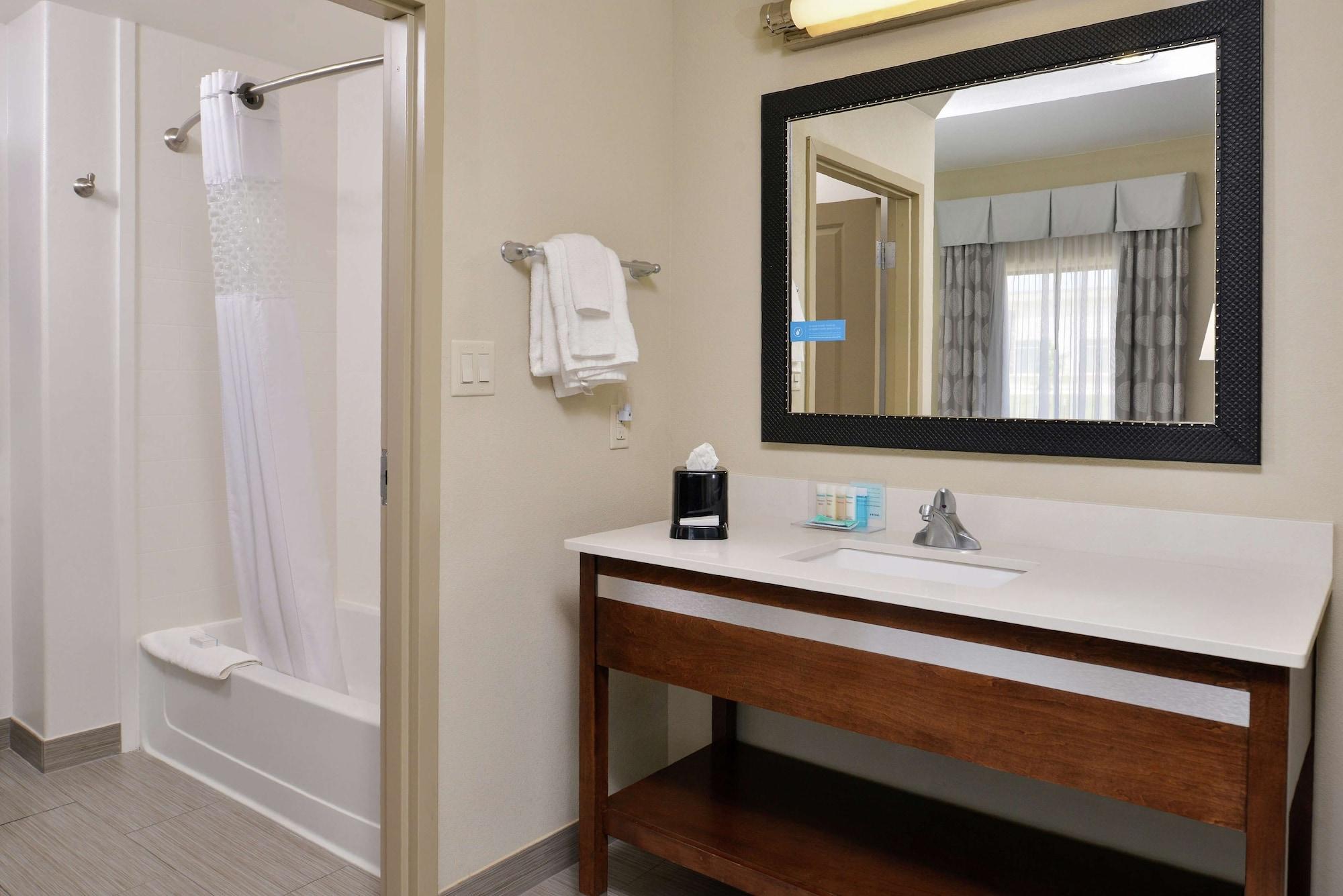 Hampton Inn And Suites Hutto Екстер'єр фото