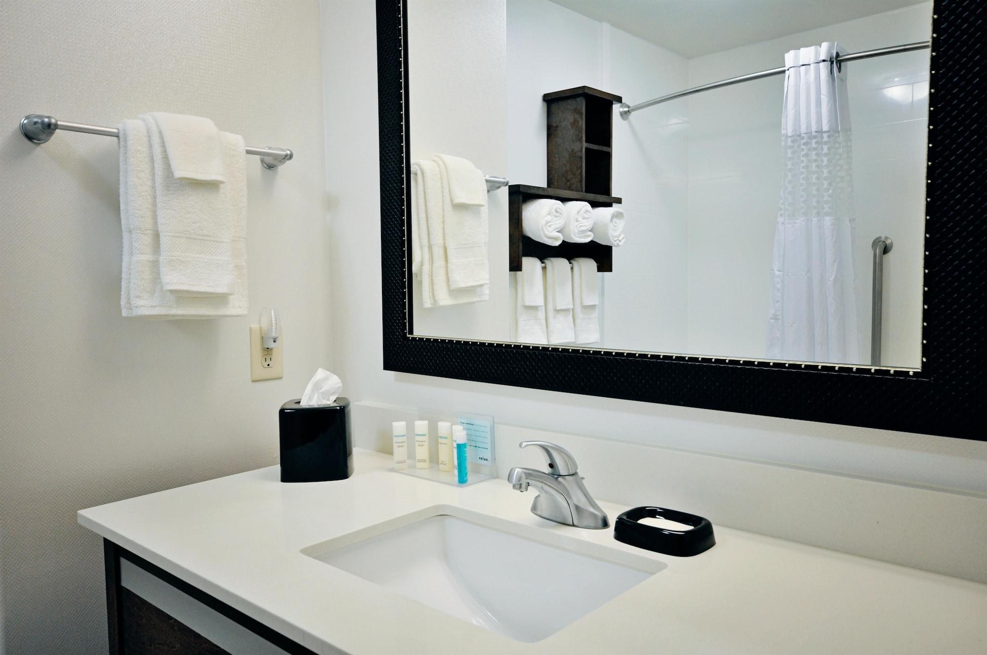 Hampton Inn And Suites Hutto Екстер'єр фото