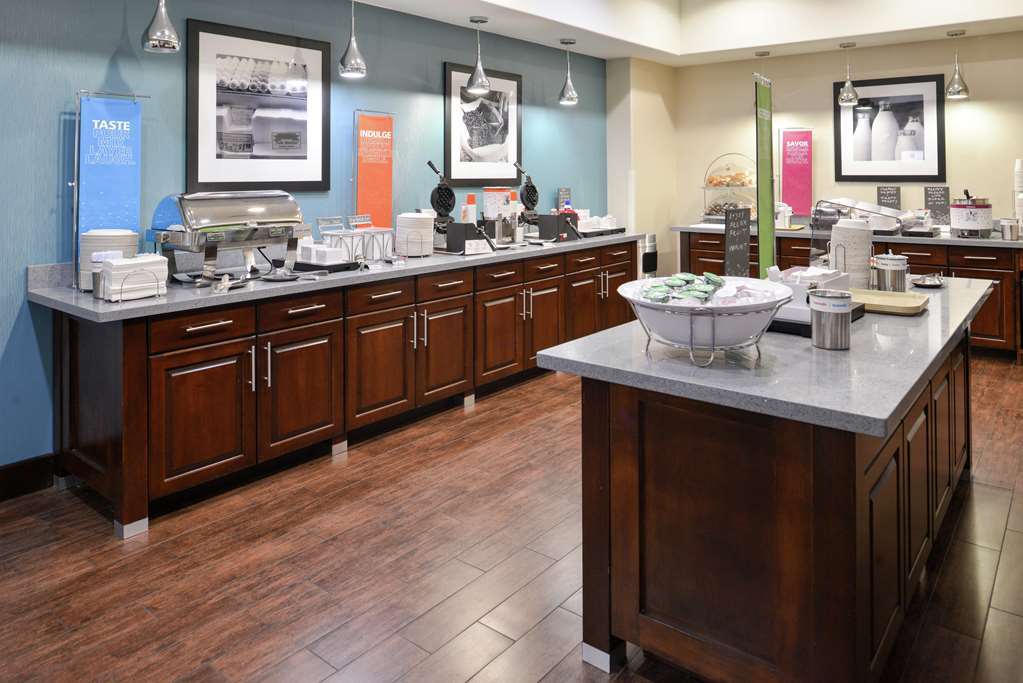 Hampton Inn And Suites Hutto Ресторан фото